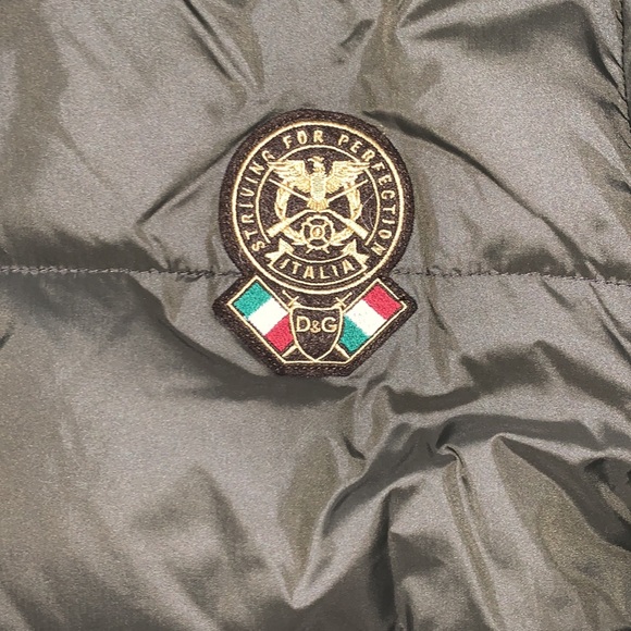 D&G Dolce and Gabbana Puffer - Picture 2 of 8